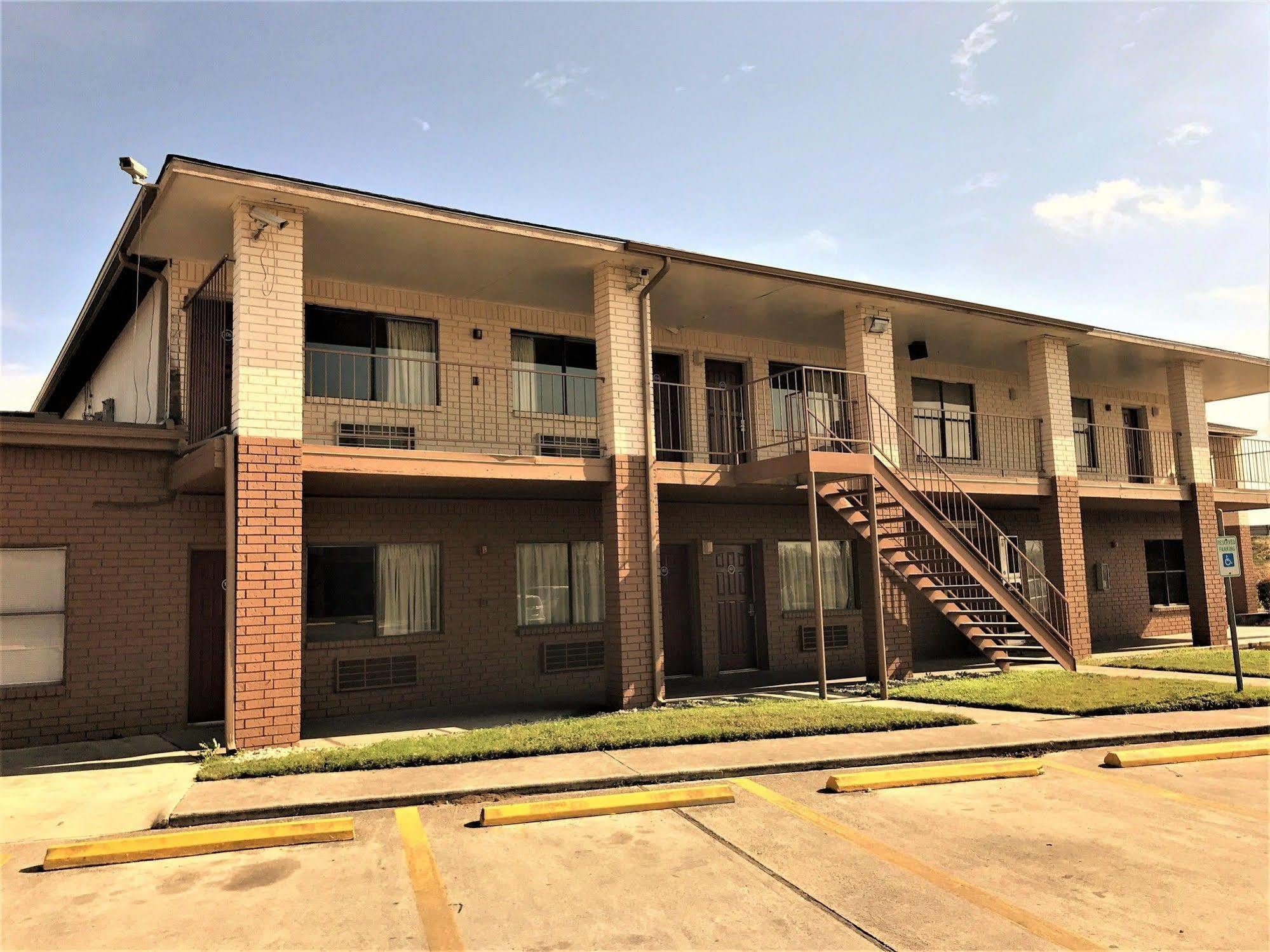Hometowne Studios By Red Roof San Antonio E - Frost Bank Center Esterno foto